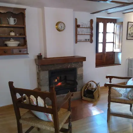 Casa Pinana * Anciles