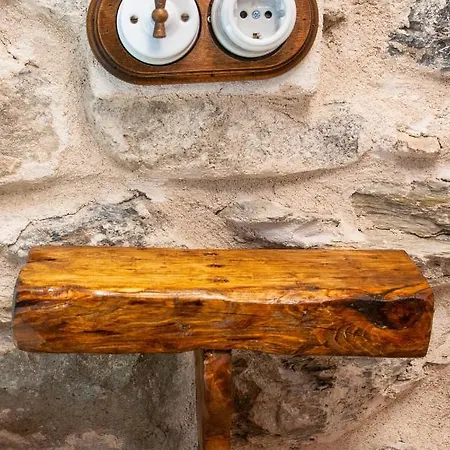 Casa Pinana * Anciles