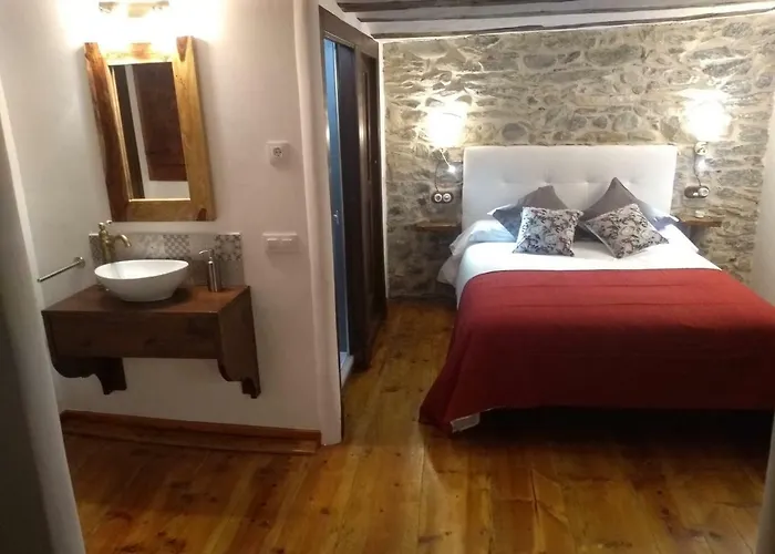 Casa Pinana Feriehus Anciles