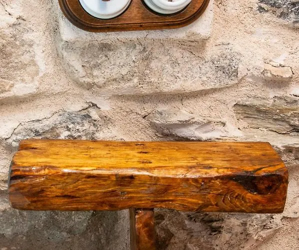 Casa Pinana * Anciles